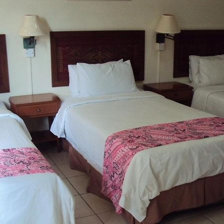 Seapark Condotel Hotel Kota Kinabalu Room photo