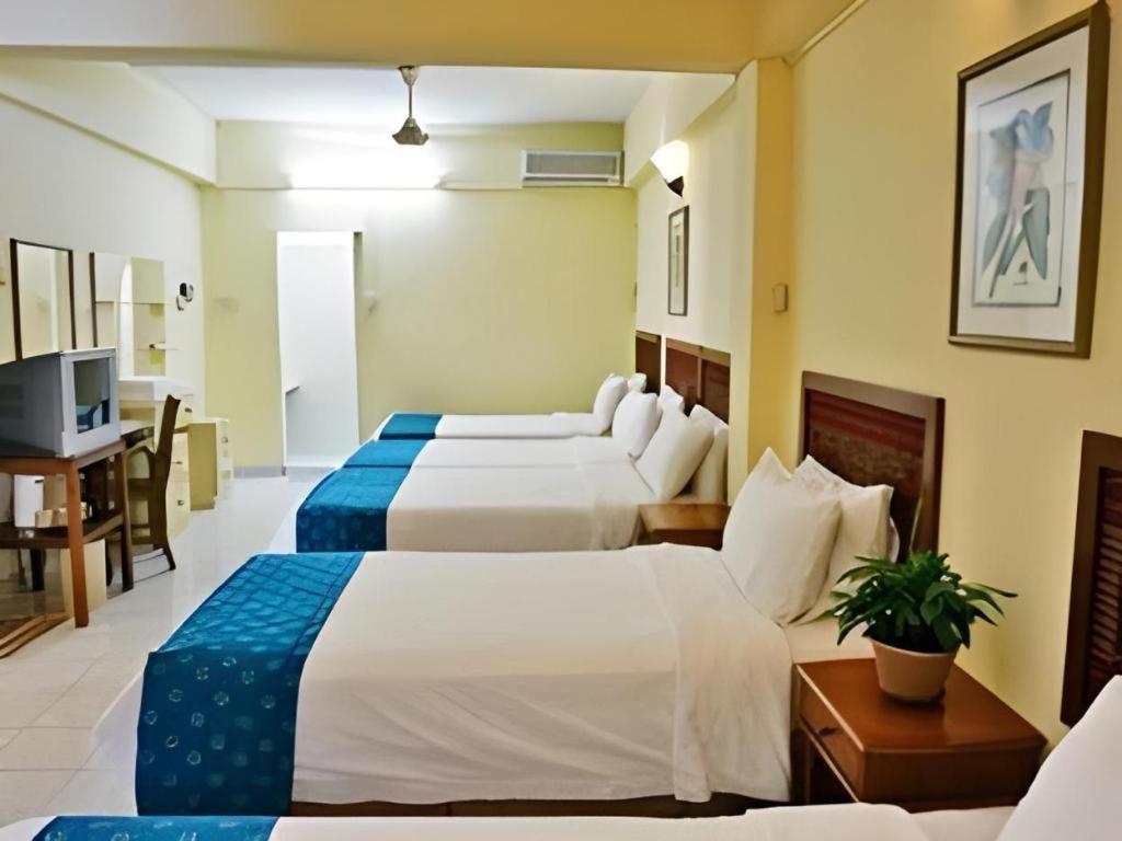Seapark Condotel Hotel Kota Kinabalu Exterior photo